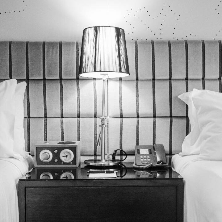 TGH_Premium Executive Bedside Lamp and telephone